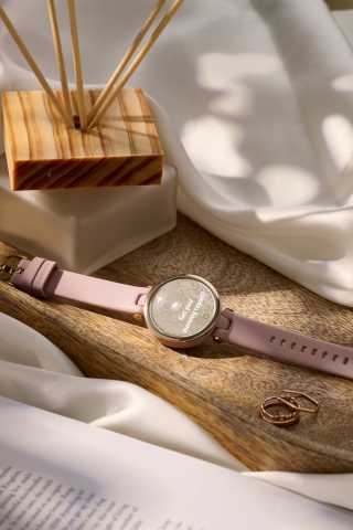 Garmin Lily™ Sport Cream Gold- Dust Rose