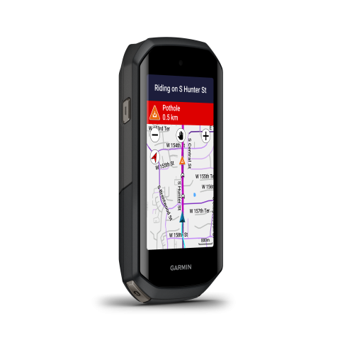 Itt látható egyéb figyelmeztetés kátyúra, melyre 500m múlva számíthatunk