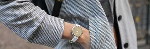 Garmin Lily™ Sport Cream Gold
